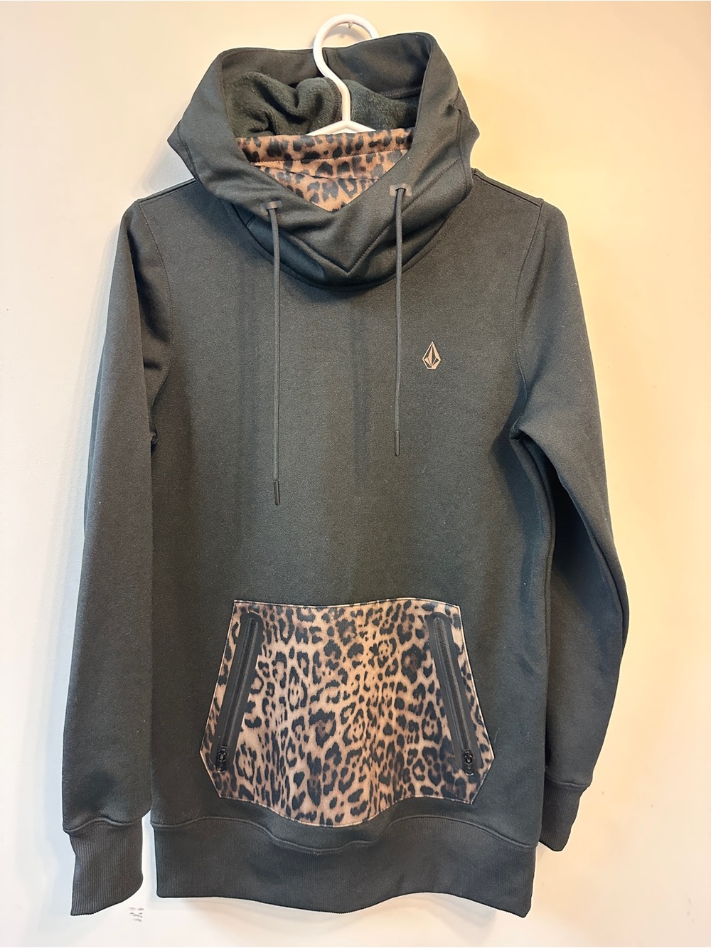 Volcom Spring Shred Technical Snow Hoodie Black Leopard XS